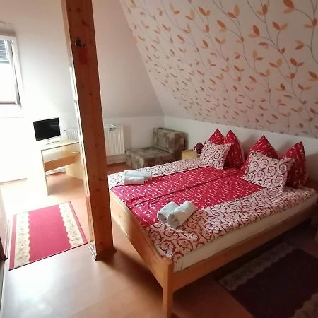 Joos Apartman シャールヴァール エクステリア 写真