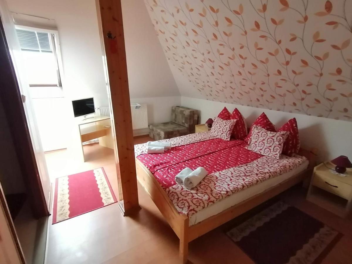 Joos Apartman シャールヴァール エクステリア 写真